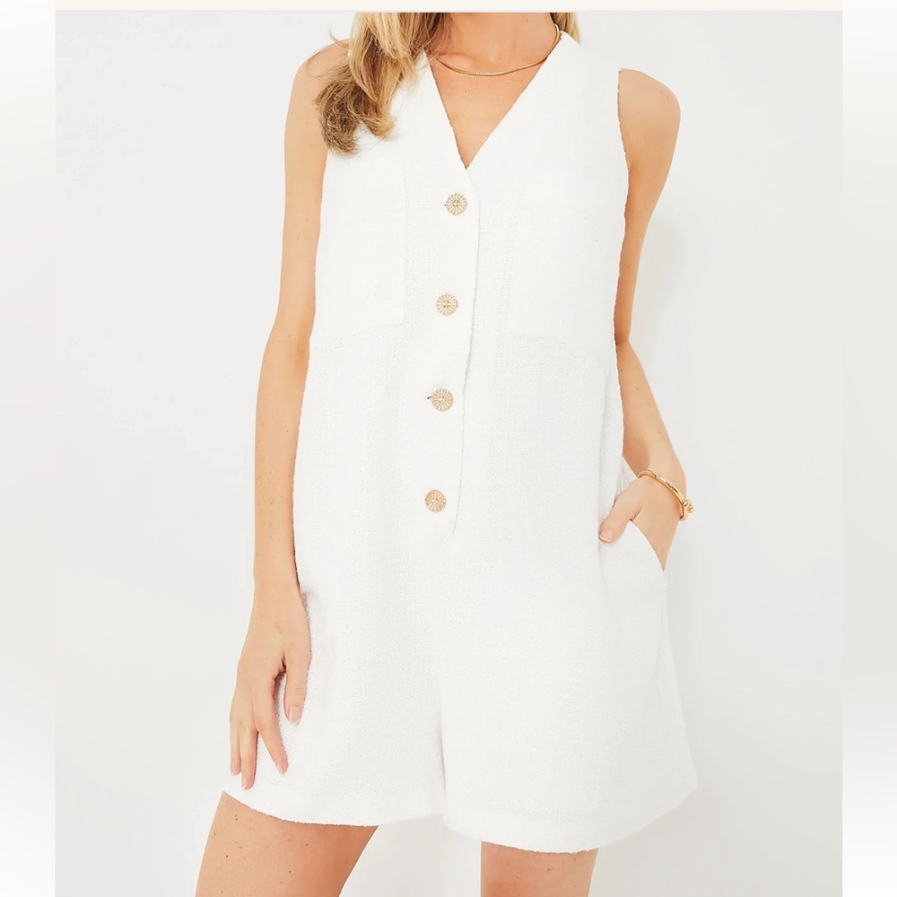 Tuckernuck White Textured Myla Romper Size XL